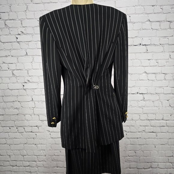 VTG Noviello Bloom Bergdorf Goodman Black Pinstriped Two Piece Skirt Suit Size 4 - Picture 9 of 11